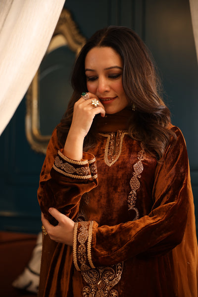 BROWN VELVET KURTA SET