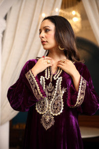 VELVET WINE KURTA SET